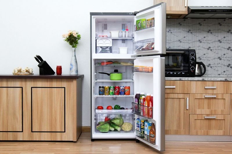 Không nên để những vật dụng này trên nóc tủ lạnh nếu bạn muốn phong thủy gia đình tốt
